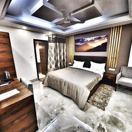 Hotel Aerocity Purple Orchid New Delhi Luaran gambar